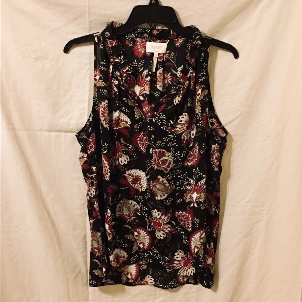 Black & Maroon Sleeveless Blouse.